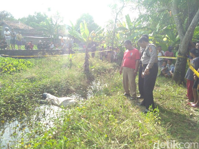 Mayat Mr X Terbungkus Karung Gegerkan Warga Indramayu