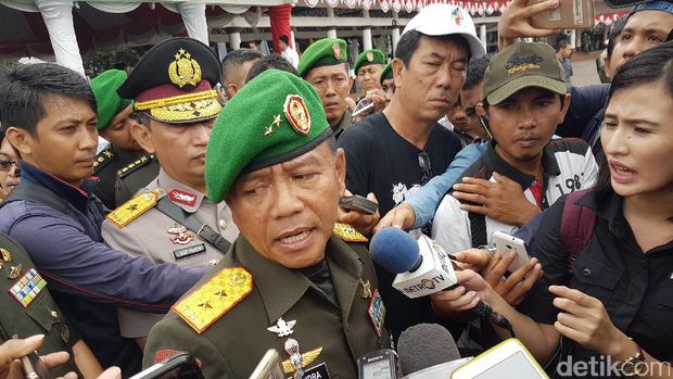 Pangdam Silwangi Mayjen M Herindra dalam sertijab Korem 065 Maulana Yusuf Banten, Senin 9 Januari 2017