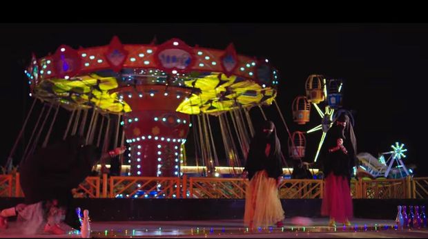 Viral, Video Wanita Arab Bercadar Main Skateboard Hingga Bowling