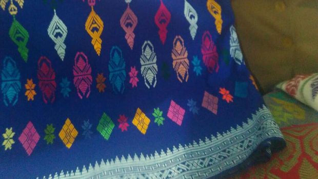 Setiap motif punya makna masing-masing (dok Disbudpar NTB)