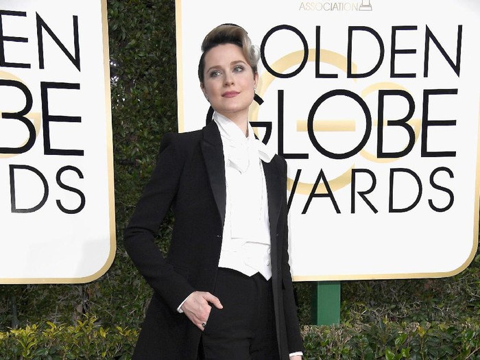 BEVERLY HILLS, CA - JANUARY 08:  Actress Evan Rachel Woodattends the 74th Annual Golden Globe Awards at The Beverly Hilton Hotel on January 8, 2017 in Beverly Hills, California.  (Photo by Frazer Harrison/Getty Images)