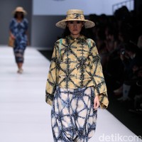 Koleksi terbaru dari brand Purana for Blibli.com di Jakarta Fashion Week 2017. Senayan City. Jakarta. [Foto: Mohammad Abduh/Wolipop]