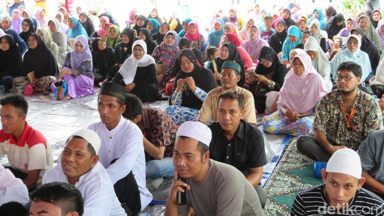 Riuh Tawa Warga Kepulauan Seribu Mendengar Ceramah Aa Gym