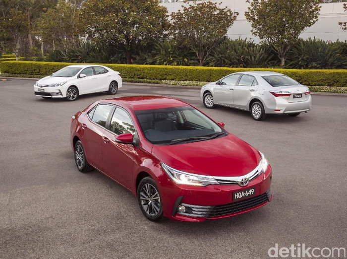 Corolla Edisi 50 Tahun Dilengkapi Teknologi Keamanan Terbaru