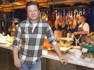 Terkena Dampak Brexit, 6 Restoran Jamie Oliver di Inggris akan Segera Ditutup