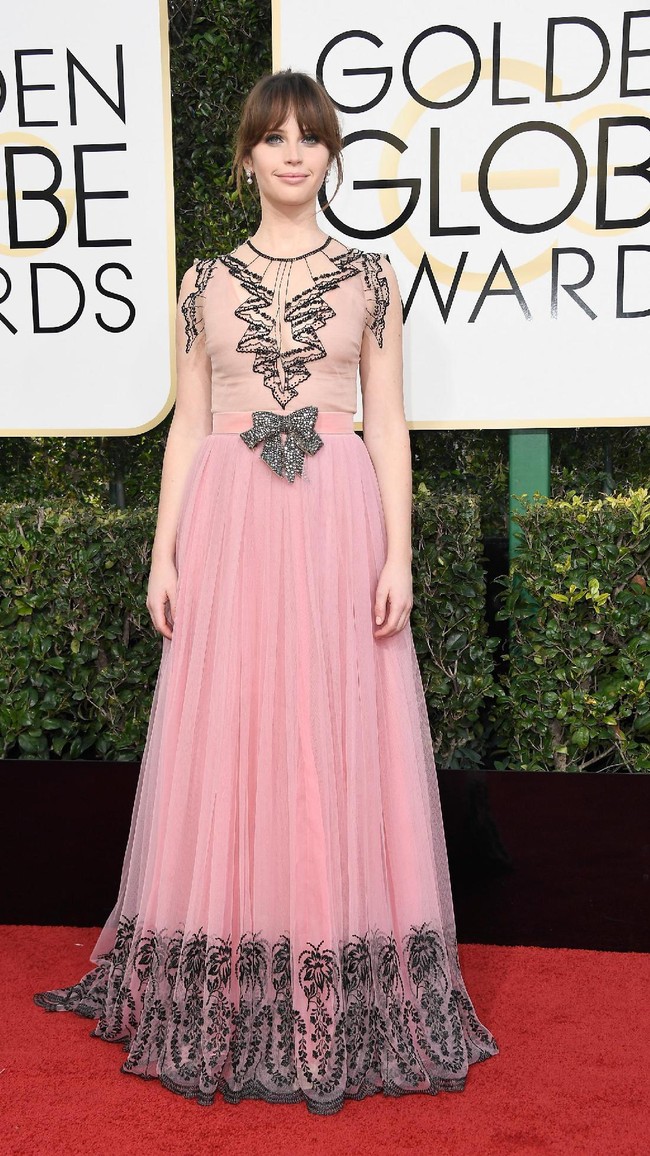 Felicity Jones, Annual Golden Globe Awards at The Beverly Hilton Hotel on January 8, 2017 in Beverly Hills, California.  (Photo by Frazer Harrison/Getty Images)