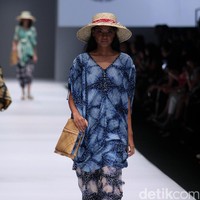 Koleksi terbaru dari brand Purana for Blibli.com di Jakarta Fashion Week 2017. Senayan City. Jakarta. [Foto: Mohammad Abduh/Wolipop]