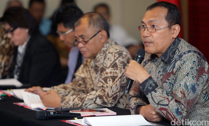 Hari ini Pimpinan KPK Dampingi Polri Periksa Novel di Singapura