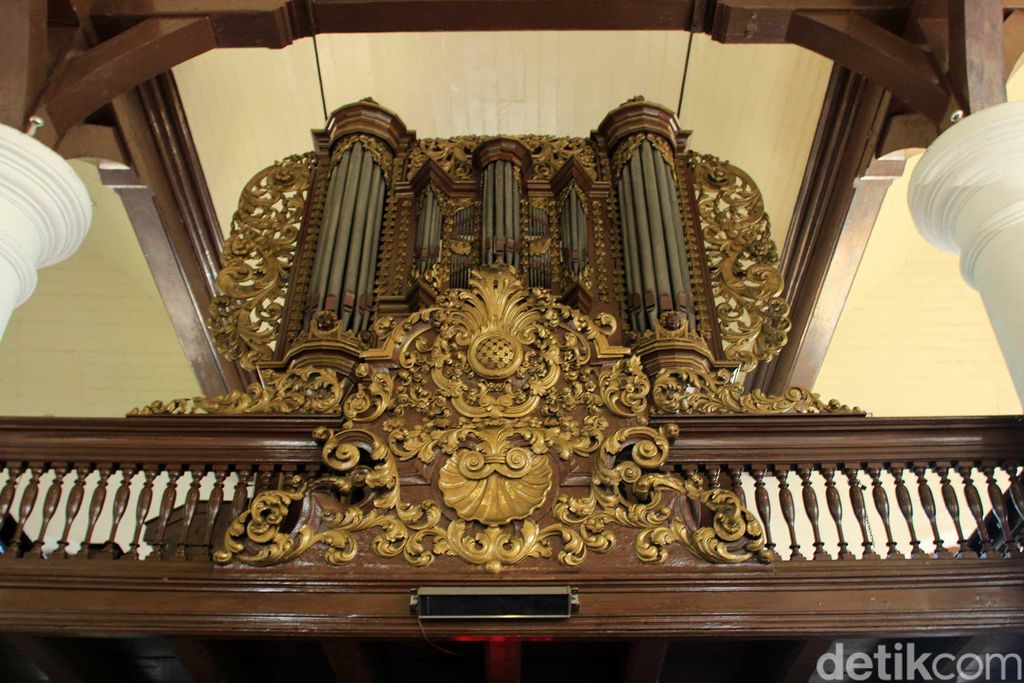 Gereja tertua di Asia
