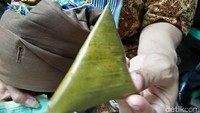 Kalau acara ritual pasti tak jauh-jauh dari kuliner khas. Ini dia kuliner asli Kaum Mardjike di Kampung Tugu, Udang Pisang (bona/detikTravel)