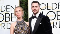 Aaron Taylor-Johnson dan sang istri wajib merayakan Golden Globe 2017, karena ia mendapatkan piala pertamanya. Frazer Harrison/Getty Images/detikFoto.