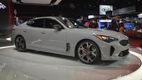 Mobil ini merupakan versi produksi massal dari konsep KIA GT yang diperkenalkan di Frankfurt Motor Show 2011 lalu. Foto: Newspress USA