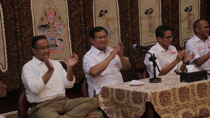 Prabowo, Anies dan Sandiaga Datangi Kediaman Ical