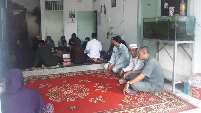 Jenazah Tri Akan Dimakamkan Pagi Ini, Rumah Duka Masih Sepi