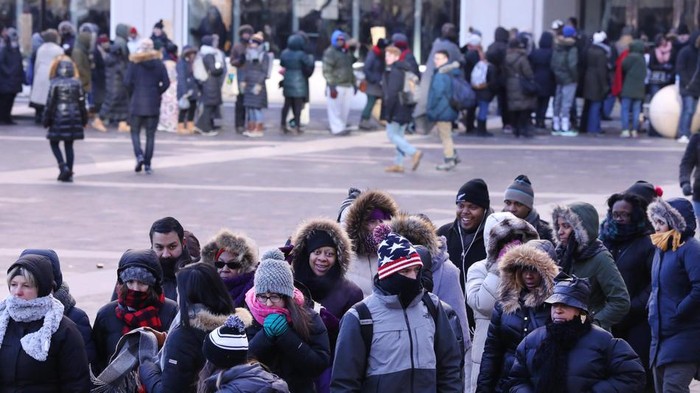 Demi Tiket Gratis Pidato Obama, Warga AS Rela Antre Kedinginan