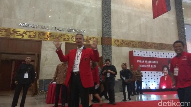 Ganjar hadiri HUT PDIP