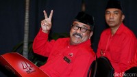 Gubernur Banten non aktif Rano Karno menghadiri peringatan HUT PDIP.