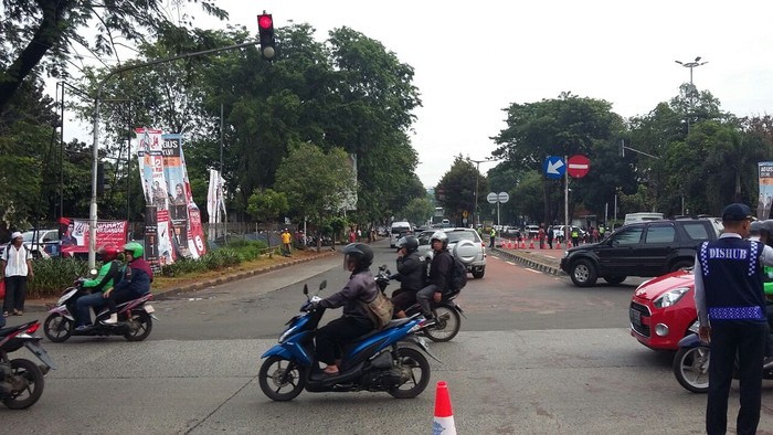 Arus Lalin Sekitar Lokasi Sidang Ahok di Kementan Masih Lancar