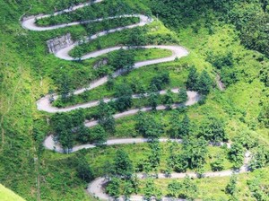 Jalan Mengerikan di China Vs Jalan Mengerikan di Indonesia