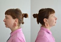 Ketika Aksesori Berbentuk Bagian Tubuh Manusia Jadi Tren Hangat 2017