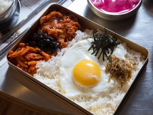 Yummy! Doshirak, Nasi Kocok Khas Korea yang Populer di New York