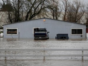 Ribuan Warga di California dan Nevada Dievakuasi Akibat Banjir