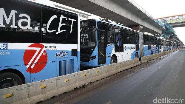 Persiapan Operasi, Pemprov DKI Latih Sopir Busway di Jalur Melayang