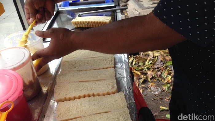 roti bakar