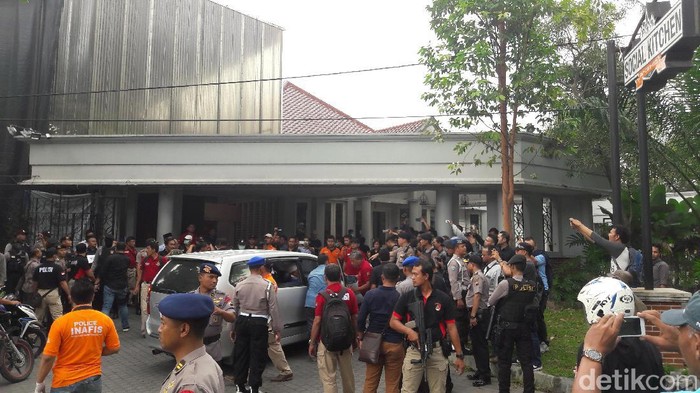 Tersangka Sweeping Social Kitchen Tolak Adegan Rekonstruksi