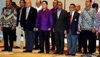 Alex Noerdin (dua dari kiri) dan Ketua KOI Erick Thohir (tiga dari kiri) hadir dalam pelantikan pengurus PRSI.