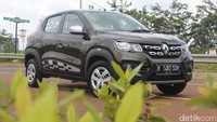 Harga murah tak menjadi jaminan mobil bisa dijual laris manis di Tanah Air. Foto: Rangga Rahadiansyah
