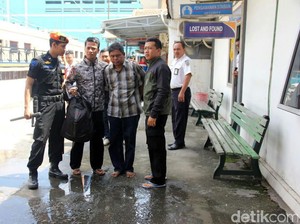 Terekam CCTV, Penumpang KA Sembrani Kepergok Mencuri