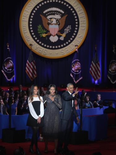 Fokus Belajar, Sasha Obama Absen di Acara Perpisahan Ayahnya