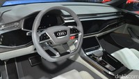 Bagaimana dengan penggeraknya? Audi akan memasangkan tenaga hybrid yang menghasilkan output sampai 330 kW dan torsi 700 Nm. Mobil versi produksi massal akan diluncurkan Audi di pasar pada 2018.