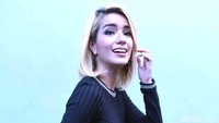 Kini, ia selalu memanjatkan doa agar diberikan yang terbaik dalam hidupnya. Pool/Noel/detikFoto.