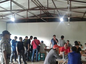 Petugas Imigrasi Bogor Amankan 12 Tenaga Kerja China