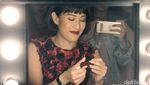Cantik Maksimal, Lebih Suka Dian Sastrowardoyo Dandan atau Nggak?