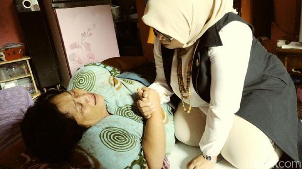 Aksi Istri Agus, Anies dan Djarot Kampanye Sapa Warga Jakarta