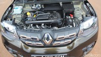 Sayangnya, tak banyak orang Indonesia yang kepincut akan pesona Kwid. Renault Kwid bekerja ekstra keras agar bisa laris di segmen mobil dengan kisaran harga Rp 100 jutaan. Foto: Rangga Rahadiansyah