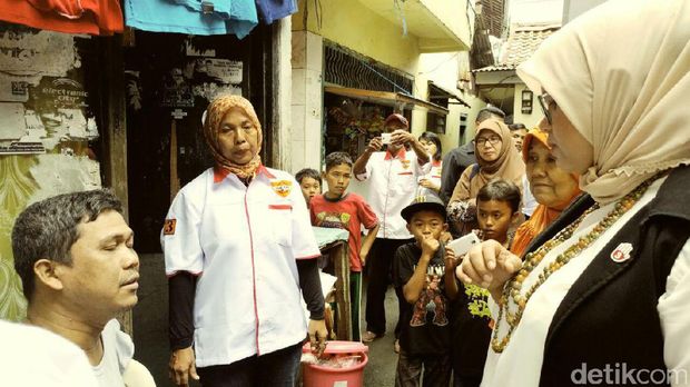 Istri Anies Baswedan di Rawajati 