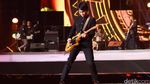 Kelas, Aksi Keren Slank dan Sheila On 7