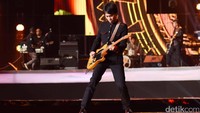 Meski mengaku grogi, Eros cs tetap tampil memukau. Pool/Noel/detikFoto.