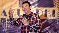 Ahok memberikan pemaparan saat berdiskusi dalam acara Urun Rembug Iluni UI.