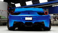Dikutip dari autoevolution, meski punya duit untuk membeli Ferrari bukan berarti pemiliknya bebas melakukan apapun terhadap mobil tersebut. Ada semacam kesepakatan, aturan, dan kode etik yang harus disetujui pemilik Ferrari saat membeli mobil sport berdarah Italia itu. (Foto: Barret Jackson)