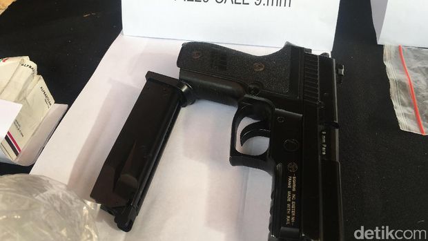 Airsoft gun disita dari pelaku