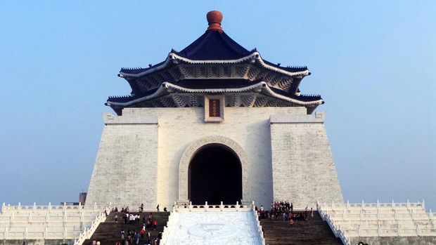 Penampakan Chiang Kai-Shek Memorial Hall di Kota Taipei, Taiwan