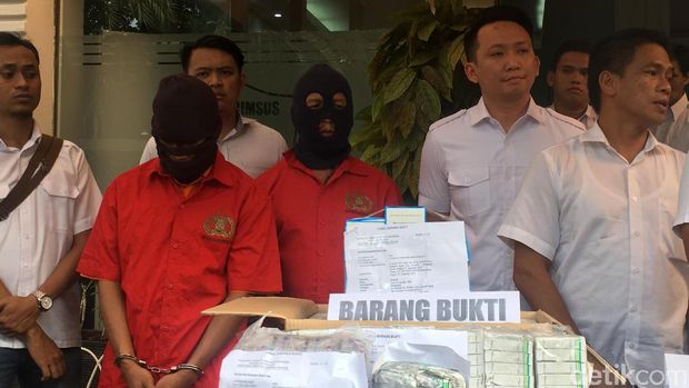 Pelaku peredaran obat palsu