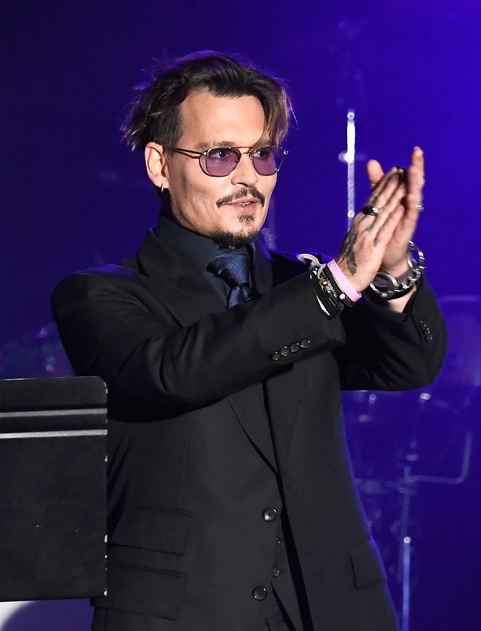 Johnny Depp LOS ANGELES, CA - NOVEMBER 03: Actor Johnny Depp is honored at the 2016 Rhondas Kiss Benefit at El Rey Theatre on November 3, 2016 in Los Angeles, California. (Photo by Frazer Harrison/Getty Images)
