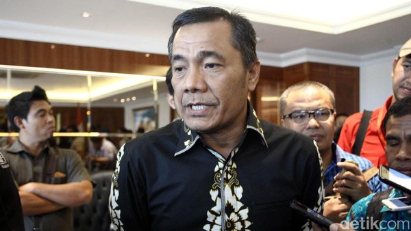 Sarifuddin Sudding merupakan politisi Partai Hanura