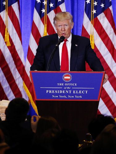 Trump saat menolak pertanyaan wartawan CNN